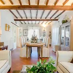 Alberta, Panoramic 4 Bedrooms With Private Pool In Close To Town Centre