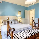 Alberta, Panoramic 4 Bedrooms With Private Pool In Close To Town Centre Villa *