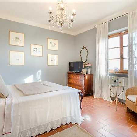 Vila Alberta, Panoramic 4 Bedrooms With Private Pool In Close To Town Centre Lucca