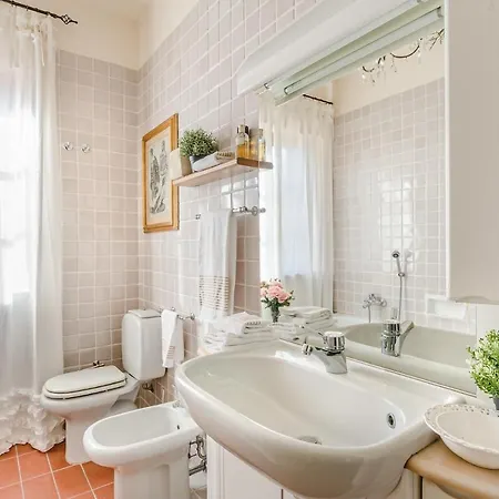 Vila Alberta, Panoramic 4 Bedrooms With Private Pool In Close To Town Centre
