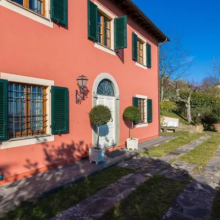 Villa Alberta, Panoramic 4 Bedrooms With Private Pool In Close To Town Centre Lucca