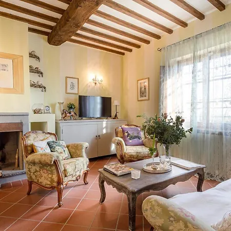 Villa Alberta, Panoramic 4 Bedrooms With Private Pool In Close To Town Centre *